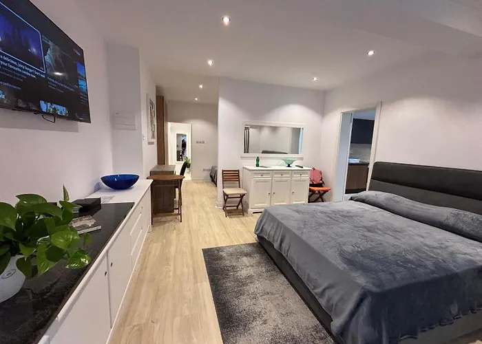 Sliema Maisonette In City Center